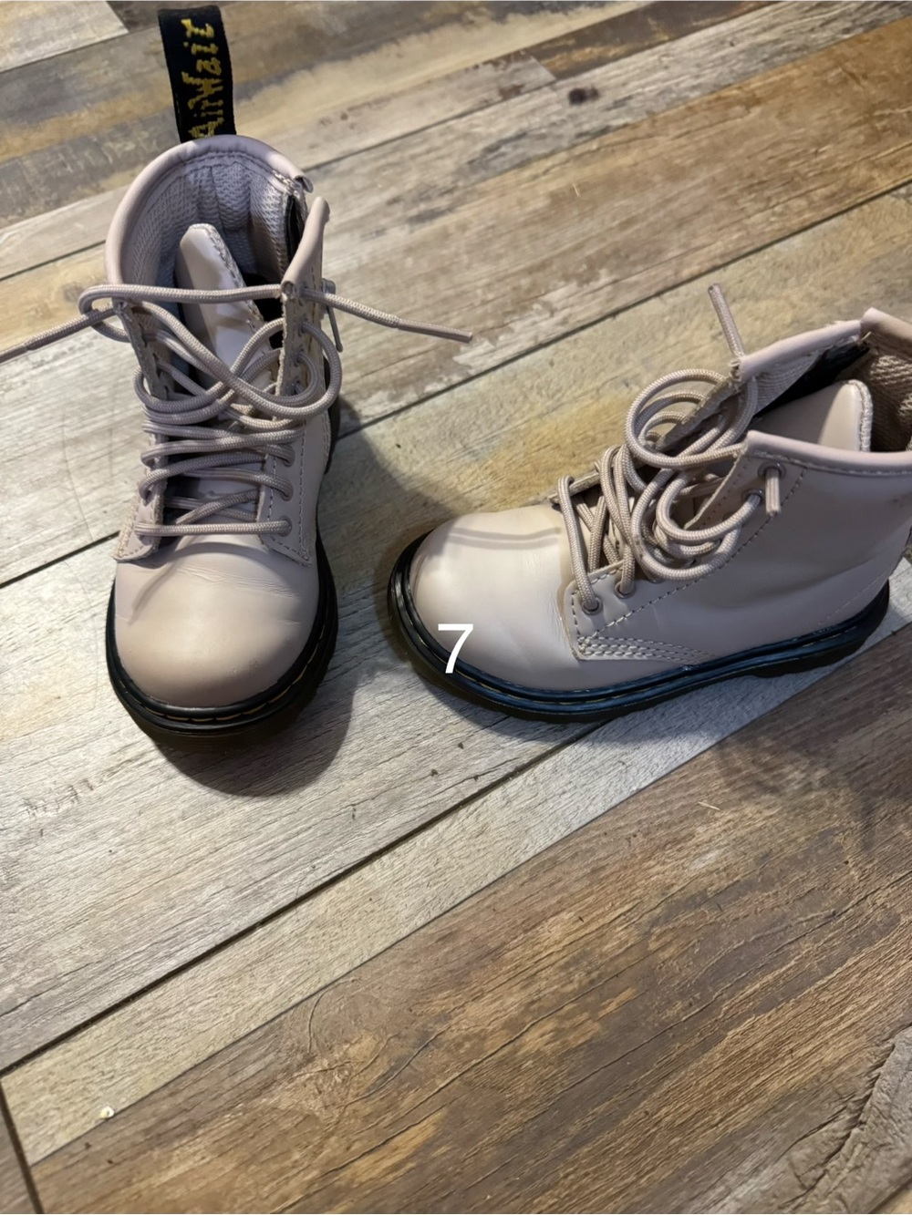 Toddler sz 7 Dr Martens